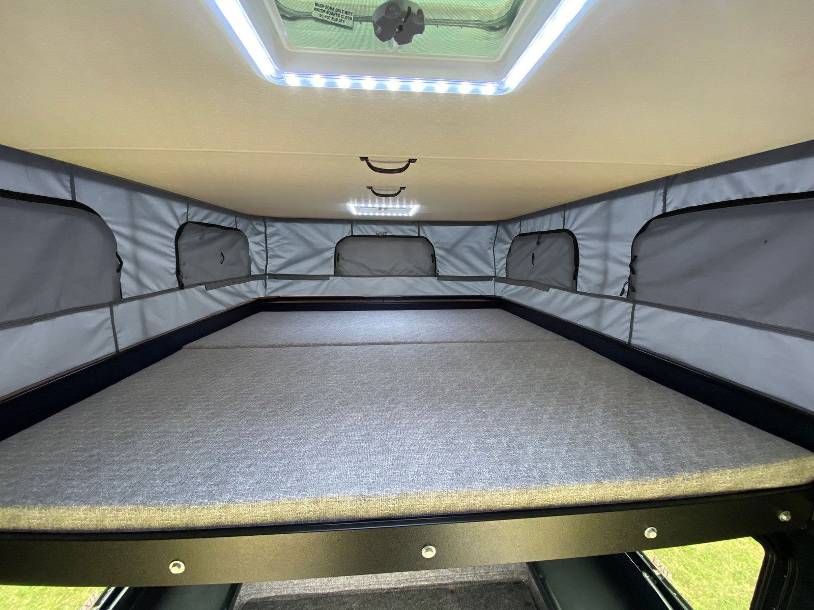 OV-X 8.0 truck topper camper