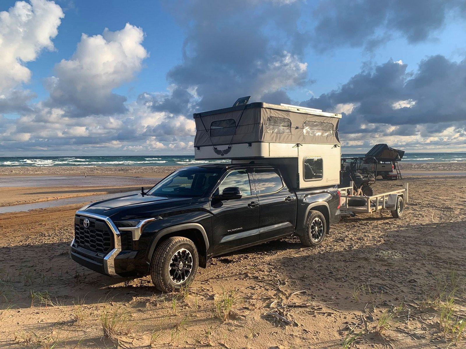 OV-X 8.0 truck topper camper